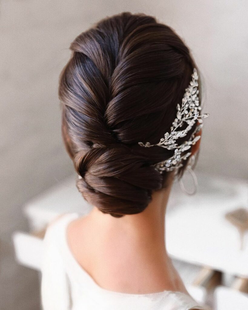 12 Alluring Hairstyles for Bridesmaids - Updos - Skincare Villa